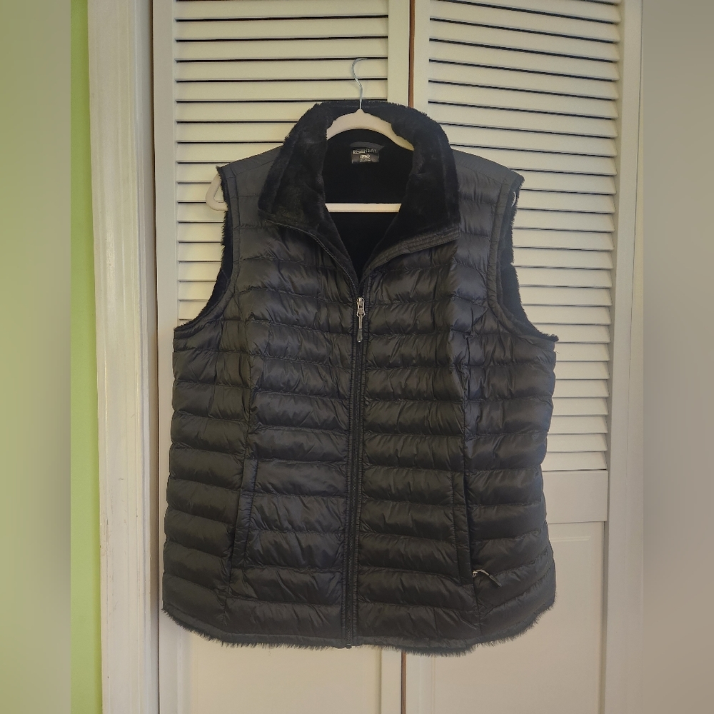 32 Degree Heat Women's XL Faux Fur Lined Vest